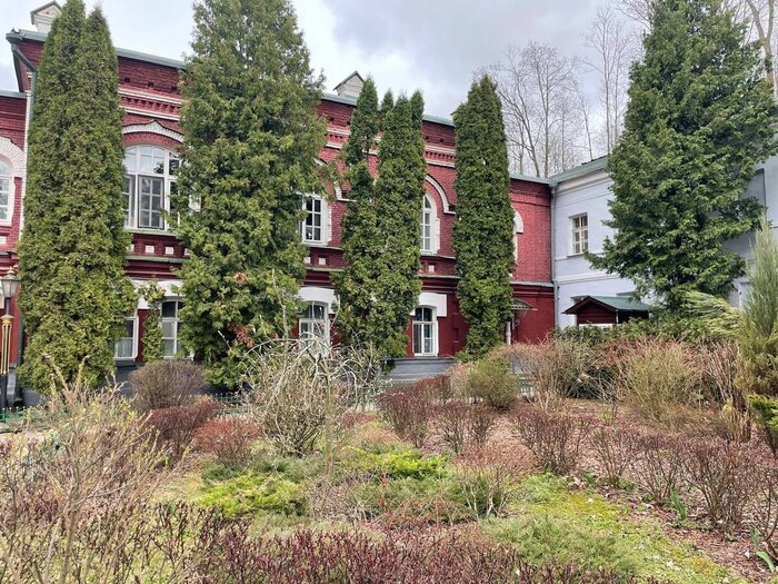 Цвета зданий и ансамбль поражают