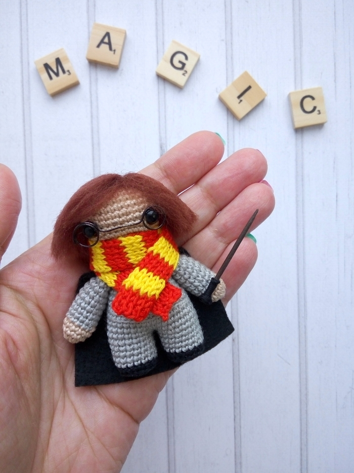    (. Harry James Potter)   ,        