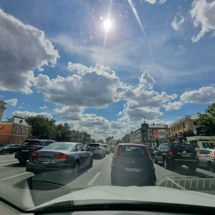 Summer, Moscow - My, Moscow, Summer, Garden Ring, beauty, Clouds, Road, The sun, Sky, Path