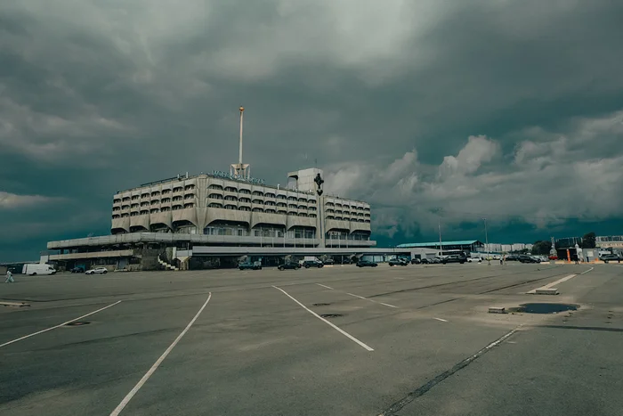 Marine terminal before a thunderstorm. Peter - My, Saint Petersburg, The photo, Photo on sneaker, Mobile photography, Sky