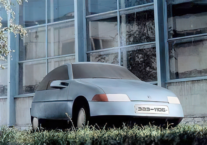 Чем-то похож на GM из "Разрушителя"