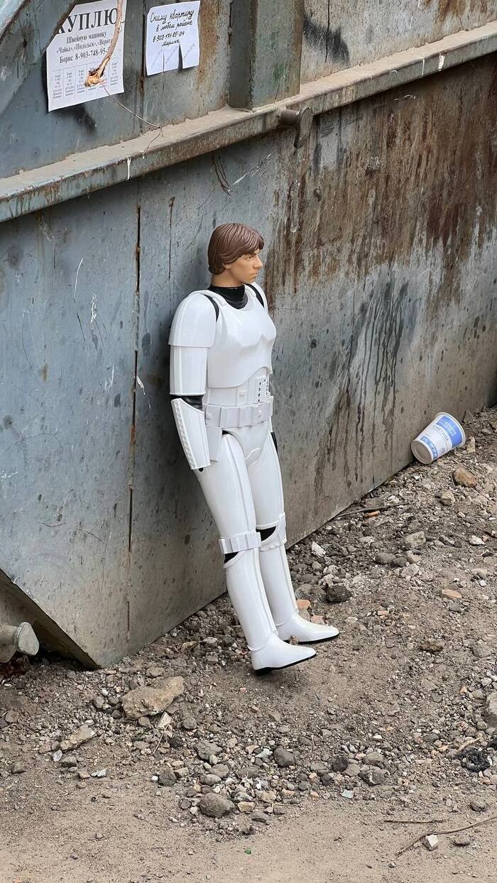 When only one could escape the trash compactor - Star Wars, Star Wars stormtrooper, Garbage, Star Wars IV: A New Hope, My