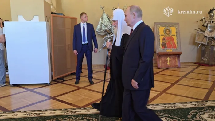 Patriarch Kirill awarded Putin the Order of Alexander Nevsky - news, Politics, Russia, Saint Petersburg, Alexander Nevsky Lavra, Patriarch Kirill, The order, Reward, Vladimir Putin, Society, Kremlinru, Video, Video VK, Telegram (link)