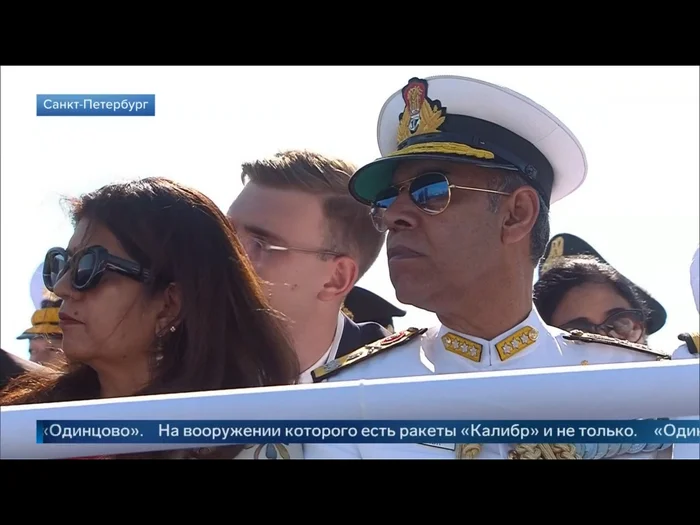 Denzel Washington at the Navy parade in St. Petersburg - My, Short post, Denzel Washington, Similarity, Parade, First channel