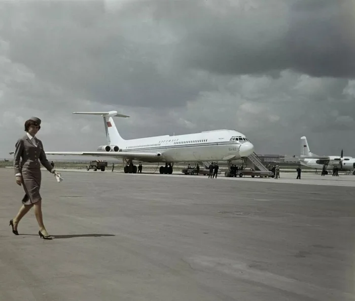 The first Soviet jet intercontinental passenger aircraft Il-62 from Aeroflot at Vnukovo airport, 1963 - Airplane, Aviation, Past, Nostalgia, the USSR, 60th, Telegram (link), Old photo