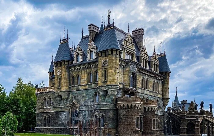 Who built the Gothic castle in the Samara region and why? - Road trip, Туристы, Travels, Tourism, Garibaldi Castle, Lock, Drive, Samara, Russia, Travel across Russia, Telegram (link), Yandex Zen (link), VKontakte (link), Longpost