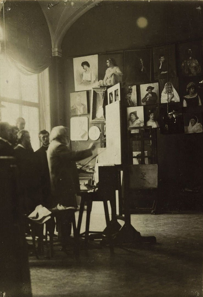 Архип Куинджи и Иван Айвазовский в Художественном училище Академии художеств