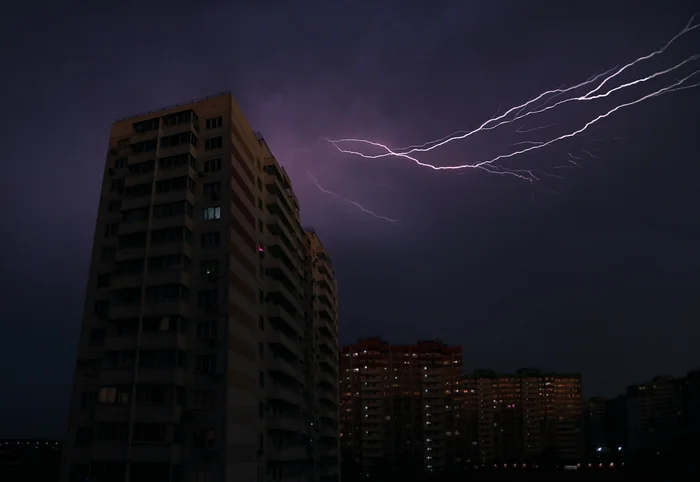 Bouquet of lightning - My, Lightning, Thunderstorm, Weather