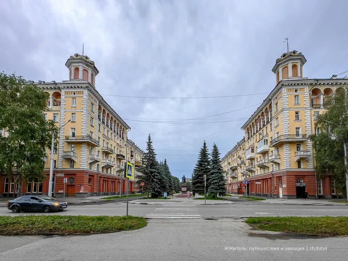 Walk around Stalinsk - My, Travel across Russia, Kemerovo region - Kuzbass, Novokuznetsk, Stalinist architecture, Architecture, Soviet architecture, Town, City walk, Longpost, The photo