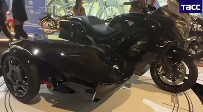 The newest Russian motorcycle with a sidecar in which it is impossible to seat a person. Aurus Merlon was shown to the general public for the first time - Electric car, Motorcyclists, Russian production