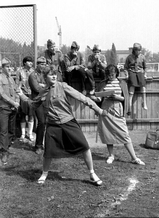 Метание учебной гранаты. СССР. 1984 год