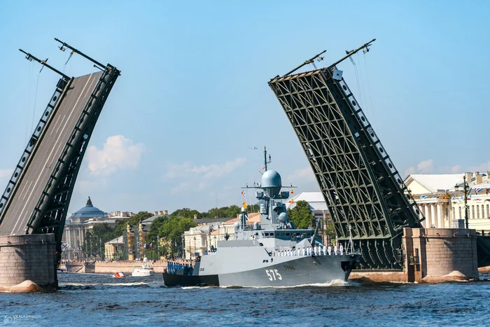 Preparing for the Navy Day Parade - My, The photo, Tourism, Russia, Town, Saint Petersburg, Parade, Navy, Navy Day, Ship, Army, Longpost