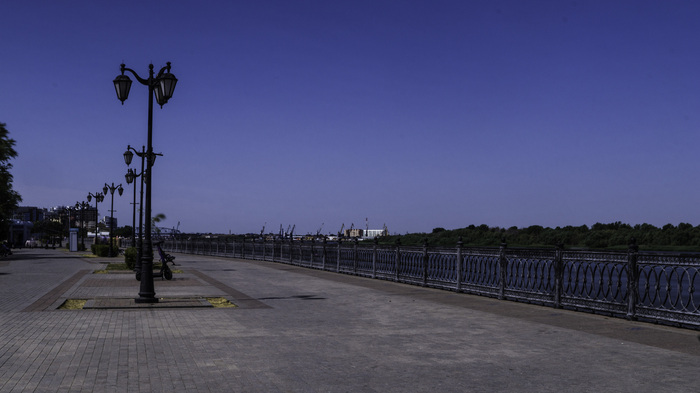 Петровская набережная