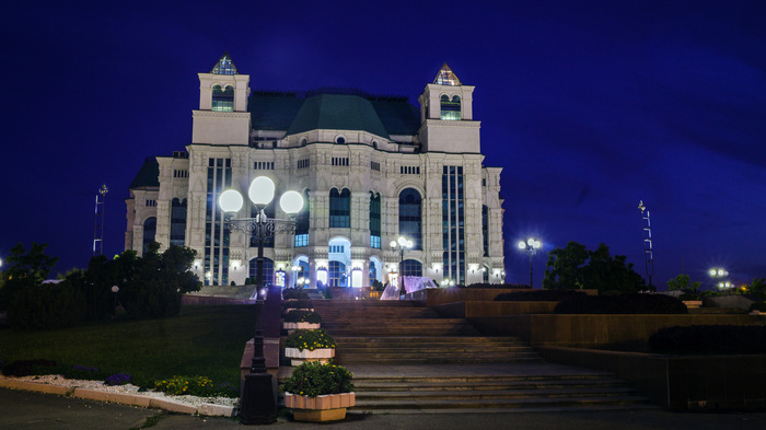 Театр оперы и балета
