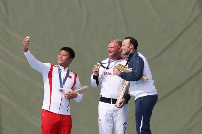 �� �� (齐迎) ��������. �������. ����