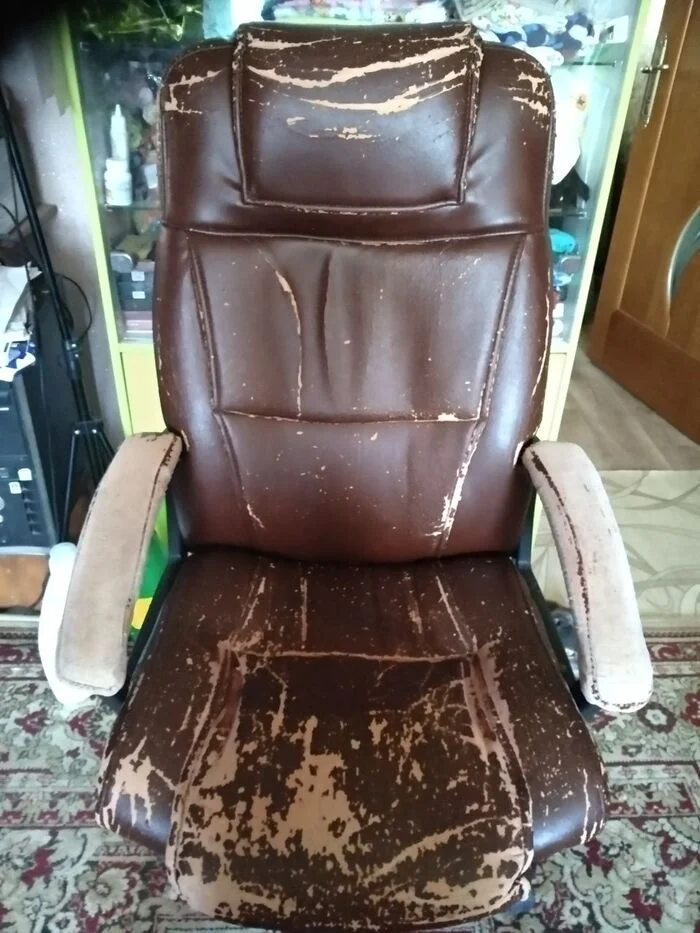 I upholstered a chair that suddenly peeled off. It was bitter, it was insulting - My, Needlework, Needlework with process, Sewing, Decor, Longpost, Armchair, Case