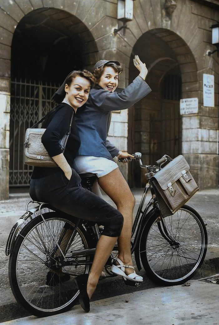 Осколки истории : Интересные и редкие ретро-фотографии Европы. 20 раскрашенных фотографий ХХ века. Часть IV Историческое фото, Старое фото, Фотография, Колоризация, Европа, Франция, Испания, Польша, Бельгия, Италия, Венгрия, 20 век, Длиннопост