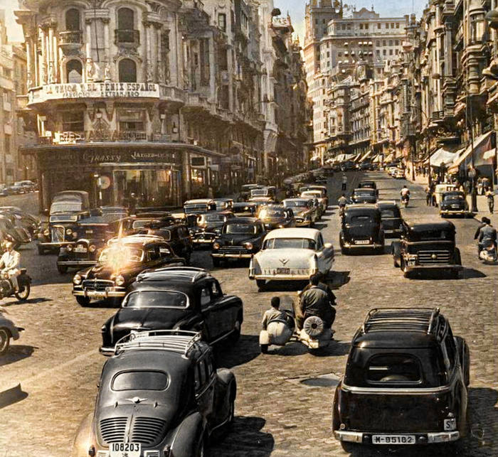 Осколки истории : Интересные и редкие ретро-фотографии Европы. 20 раскрашенных фотографий ХХ века. Часть IV Историческое фото, Старое фото, Фотография, Колоризация, Европа, Франция, Испания, Польша, Бельгия, Италия, Венгрия, 20 век, Длиннопост