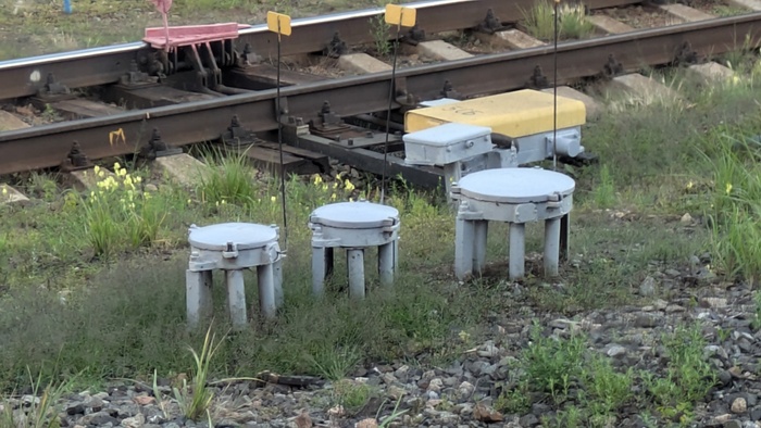 ������...