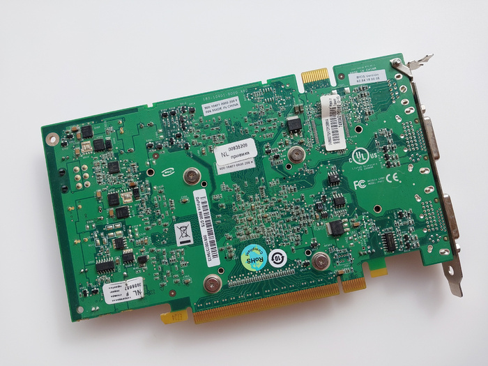  nVidia GeForce 8600GTS 256.  .