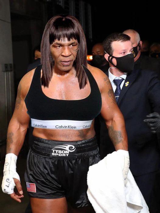 Какая-то американка только что бросила вызов алжирской спортсменке Иман Хелиф, которая сегодня красиво победила итальянку