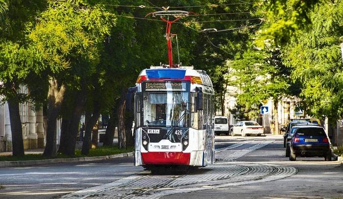 Crimean tram - My, The photo, Canon, Street photography, City walk, Crimea, Evpatoria, Summer, Town, Transport, Public transport, Injury