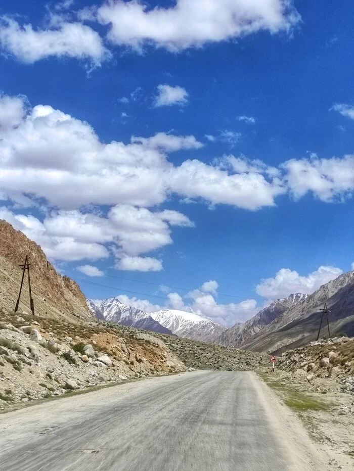 Across the entire Pamirs and Central Asia by bike! 3500 km + Day 31. Still on the road - My, Travels, Туристы, A bike, Asia, Hike, Drive, Mountain tourism, Bike trip, Pamir, Tajikistan, Summer, Relaxation, Vacation, Trial, Complexity, The mountains, The rocks, Video, Vertical video, Longpost