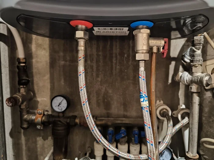 Looking for advice on water pressure? - My, Plumbing, Help, Hot water, Cold water