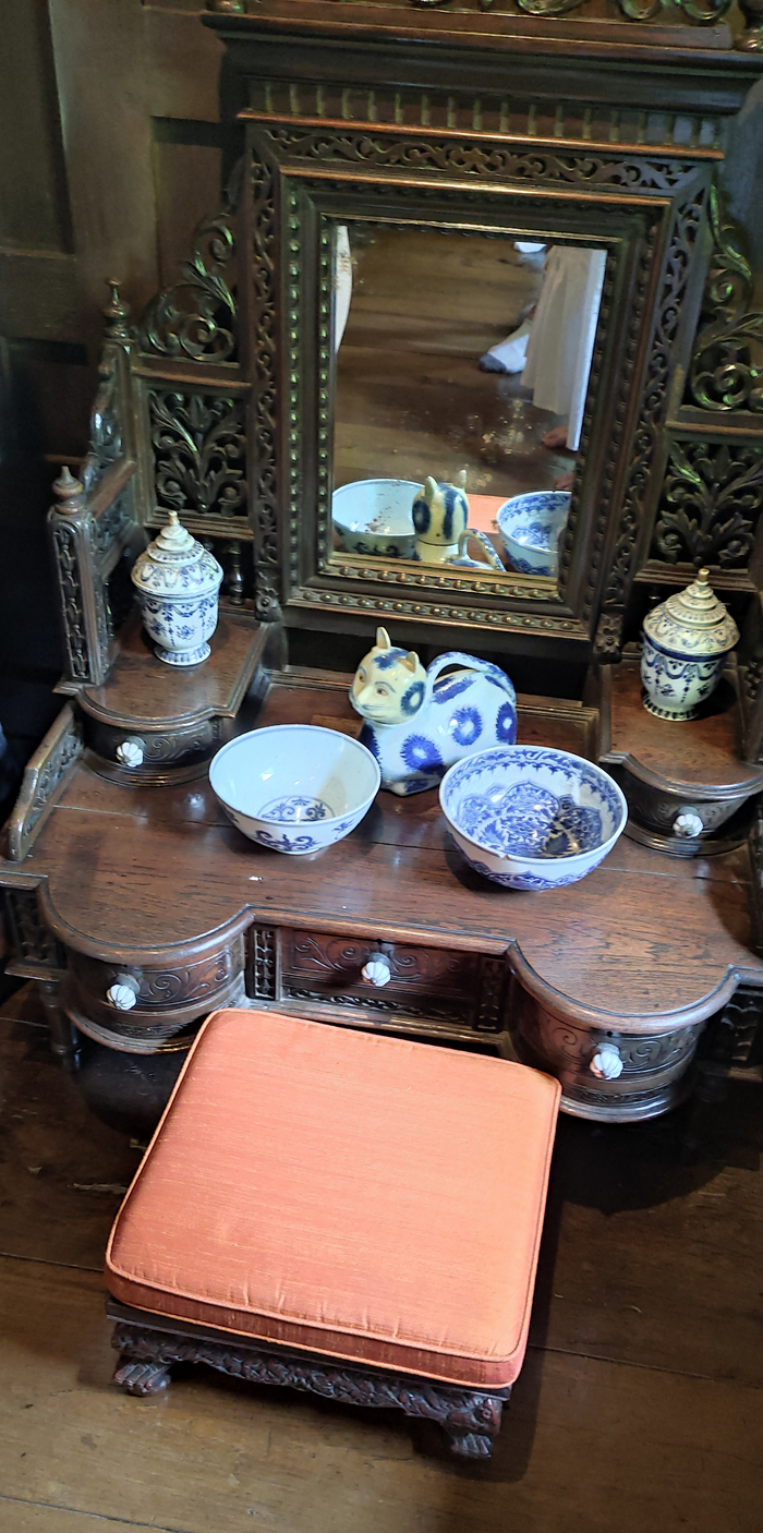 Туалетный столик