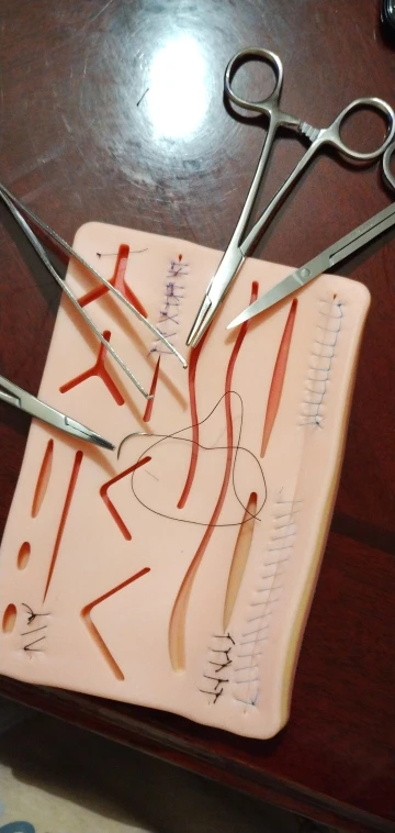 Learning to stitch wounds - AliExpress, Kit, Education, The medicine, Workout, Development, Skill, Wound, Seams, Help, Ambulance, Injury, Traumatology, Products, Chinese goods, Doctors, Nurses, The rescue, Bleeding