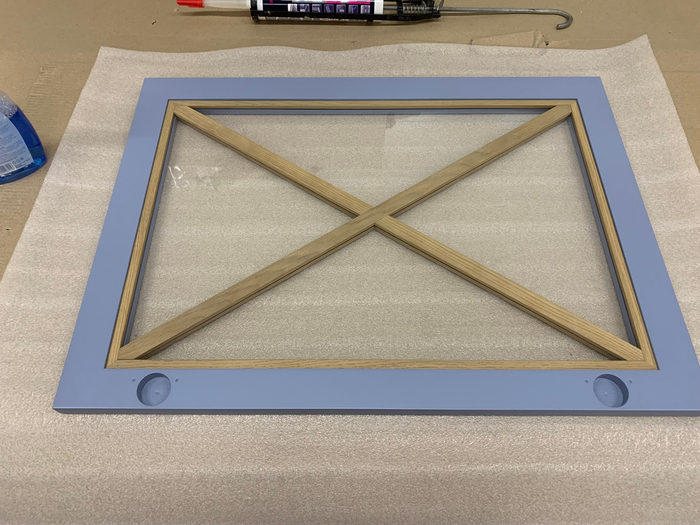 Декоративная раскладка из массива дуба на стекло распашного, кухонного фасада из окрашенного эмалью МДФ Мастерская, Изготовление, Рукоделие с процессом, Стекло, Станок, Работа с деревом, Столярка, Длиннопост