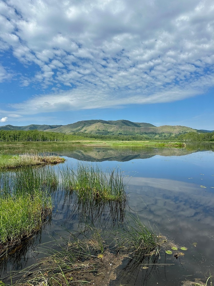 Озеро Большой Шерамбай. Отражение Нурали в Шерамбае. Фото:<a href="https://pikabu.ru/story/kak_tsiklon_unichtozhil_ozero_v_bashkirii_11673187?u=https%3A%2F%2Fvk.com%2Folgakolosowa&t=%D0%9E%D0%BB%D1%8C%D0%B3%D0%B0%20%D0%9A%D0%BE%D0%BB%D0%BE%D1%81%D0%BE%D0%B2%D0%B0%20%2F%20%D0%92%D0%9A%D0%BE%D0%BD%D1%82%D0%B0%D0%BA%D1%82%D0%B5&h=42225c313c74dfcb05b1abc8966035b1f306d6e3" title="https://vk.com/olgakolosowa" target="_blank" rel="nofollow noopener"> Ольга Колосова / ВКонтакте</a>