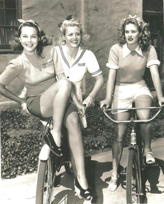 Charming American cyclists. USA, 1940s - The photo, Black and white photo, Sports girls, Film, USA, 40's