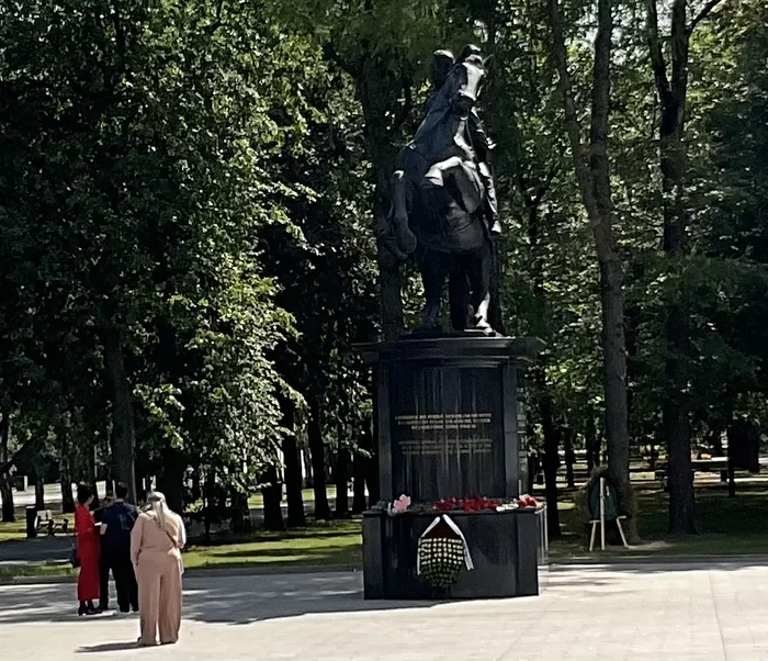 Боливару не снести двоих - Моё, Боливар, О Генри, Москва, Текст