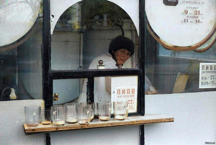 Советский союз «под градусом». Интересные раскрашенные фотографии на пивную тематику Фотография, Колоризация, Пиво, Сделано в СССР, СССР, 1960, 1970, 1980, Длиннопост
