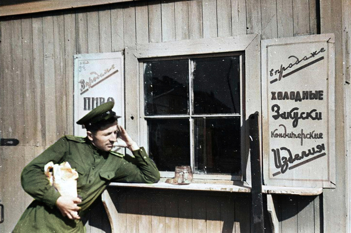 Советский союз «под градусом». Интересные раскрашенные фотографии на пивную тематику Фотография, Колоризация, Пиво, Сделано в СССР, СССР, 1960, 1970, 1980, Длиннопост