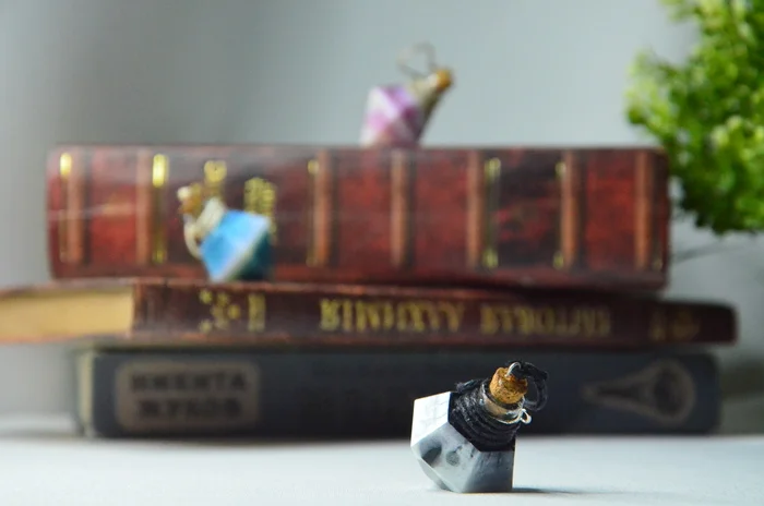 Epoxy resin aroma pendants | Pendant | DIY - My, Miniature, Magic, Art, Creation, Handmade, With your own hands, Nacre, Epoxy resin, Mascot, Jars, Flask, Jar, Pendant, Suspension