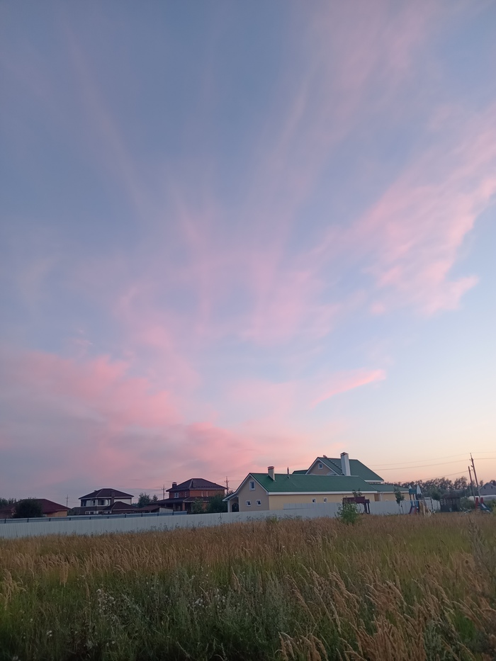 Ответ на пост «Ответ на пост "Раз уж начали меряться облаками и закатами"»