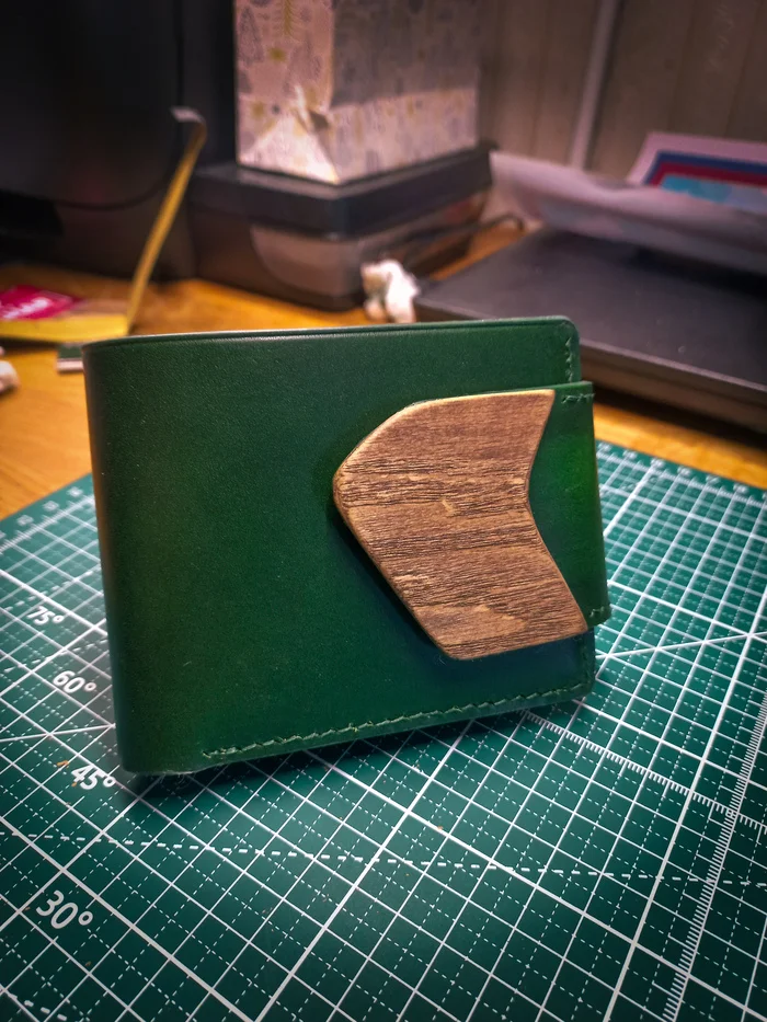 Leather and wood wallet - My, Needlework without process, With your own hands, Leather products, Woodworking, Handmade, Wood products, Wallet, Beefold, Longpost