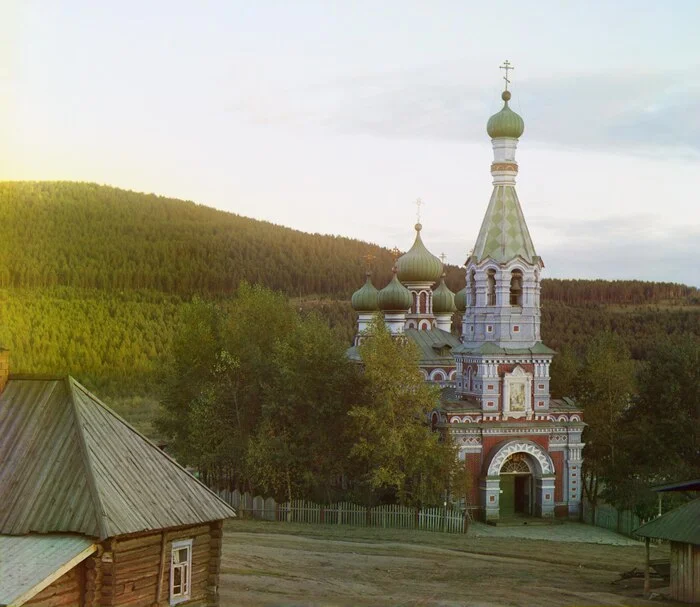 Church in the village of Vetluga. 1910. Photographer S.M. Prokudin-Gorsky - The photo, Street photography, Old photo, Российская империя, Prokudin-Gorsky, 1910, Church