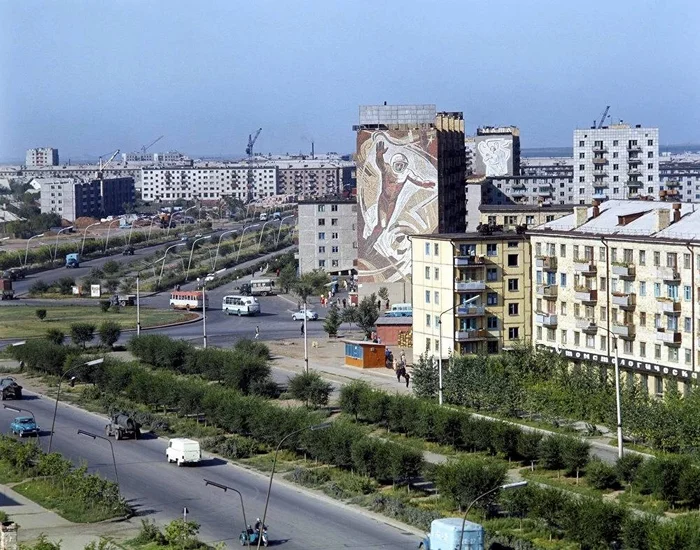 Karaganda - Nurken Abdirov Avenue, Kazakh SSR, 1972 - the USSR, Kazakhstan, Karaganda, Childhood in the USSR, Made in USSR, Avenue, 70th, Summer, Memory, Heat, Childhood memories, Retro, Memories, Childhood, Telegram (link)