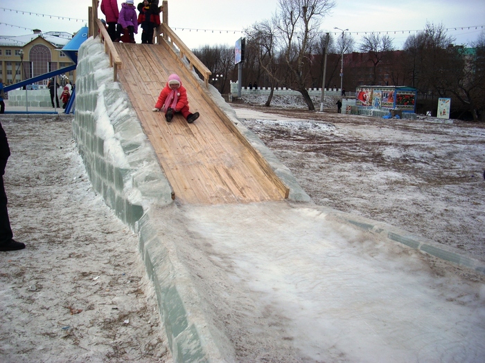 1  2009.       , ,         .