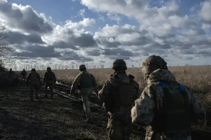 ВСУ пытаются выйти из окружения в Нью-Йорке (Новгородском), неся большие потери - Политика, Новости, Спецоперация, Новгородское, ВСУ, Окружение, Вооруженные силы, Наступление, Продвижение, Негатив