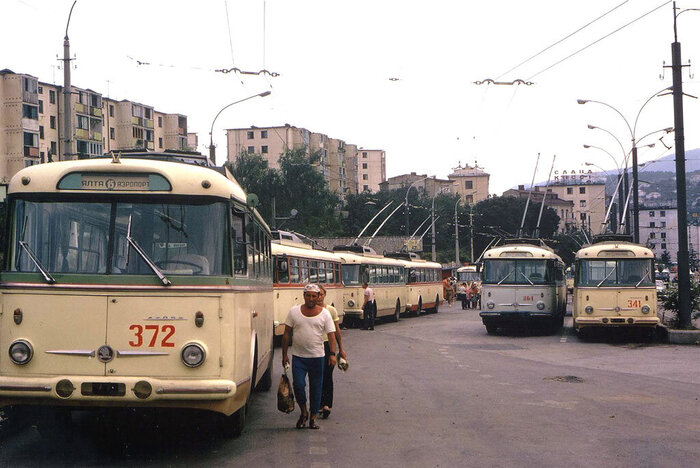 Троллейбусный вокзал в Ялте, 1973
