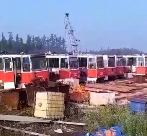 The last refuge of the Ust-Ilimsk tram - Tram, Transport, Ust-Ilimsk, Irkutsk region, Metal, Dismantling, Video, Vertical video, Longpost