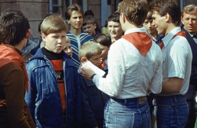 И даже пионеры носили наши штаны