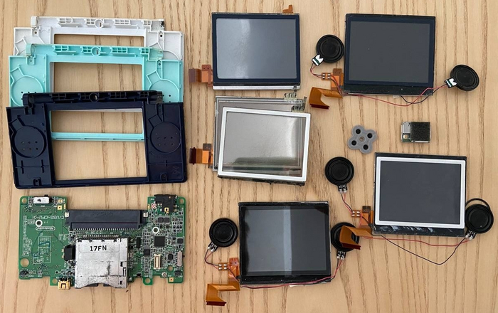 Учитывая, что я покупал 10 нерабочих консолей, не так-то и много всего неисправного