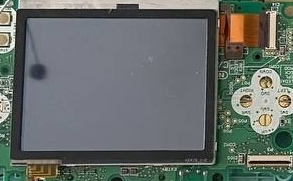 Тут видно, какие грязные три контактные площадки из четырех