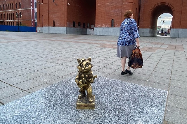 Yoshkina cat family - sights, Yoshkar-Ola, cat, Figurines, Monument, Cities of Russia, City walk, Longpost