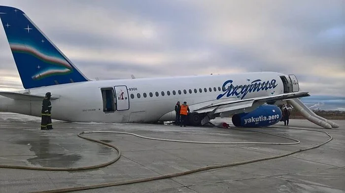 I'm totally shaking your mother's a**! Superjet accident in Yakutsk - My, Aviation, Flight, Airplane, The airport, Pilot, civil Aviation, Incident, Error, Yakutsk, Sukhoi Superjet 100, Longpost, Negative